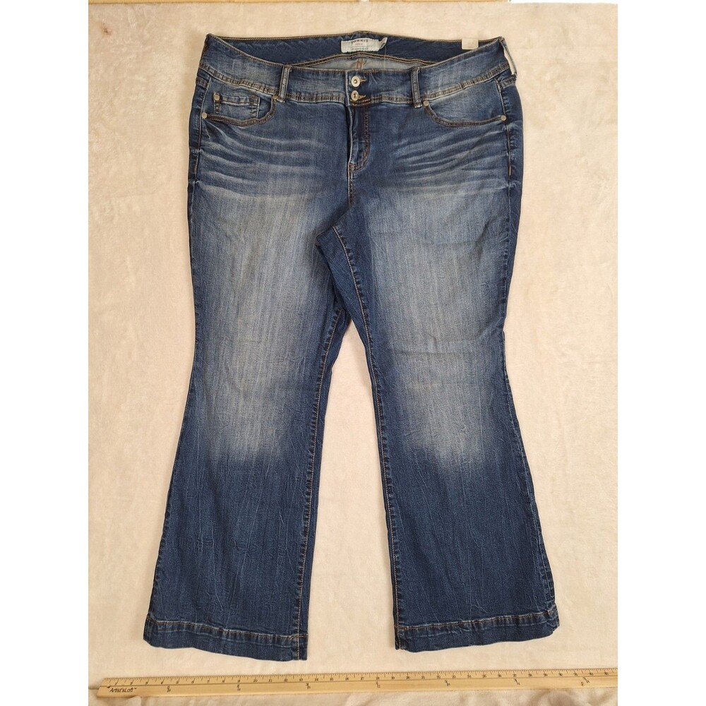 TORRID Flare Jeans Womens Plus 20S Cloverdale Stretch 42x30 NWT Mid Rise